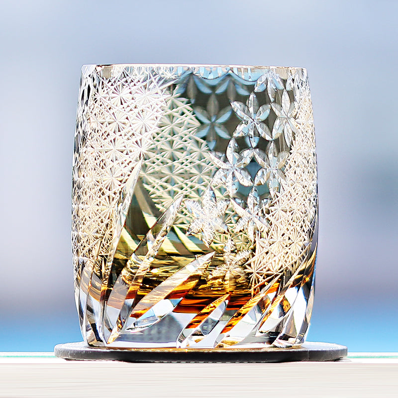 Luxury Hand Cut Kiriko Bohemia Style Glass Whisky Cup Color Engraved Glass Luxury Whiskey Glass with Gift Box 310ml