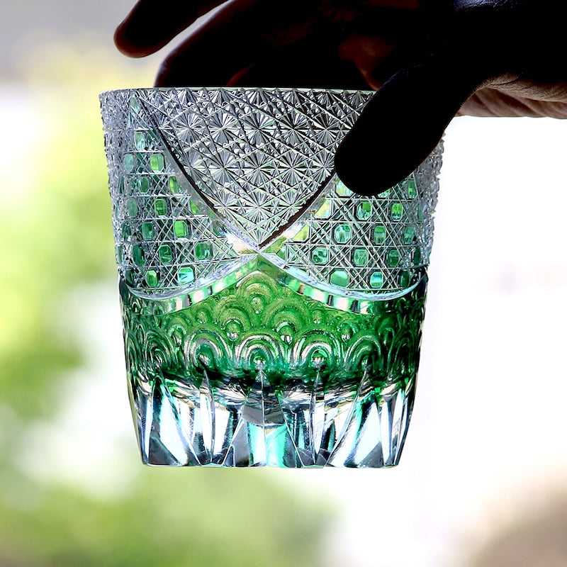 High End 320ml Lead Crystal Whiskey Glass Japanese Edo Kiriko Hand Carved Sea Wave Pattern Artwork for Luxury Home Bar