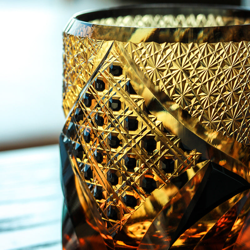 Best Selling Handmade Classic Engraving Amber Black Colored Heavy Rocks Tumbler Cold Drinking Glass Cup with Gift Pack 220ml