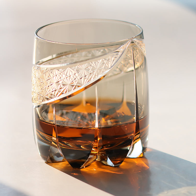 Large Capacity 12oz Gray Luxury Hand Cut Kiriko Whisky Glass Color Engraved Glass Luxury Whiskey Glass with Gift Box