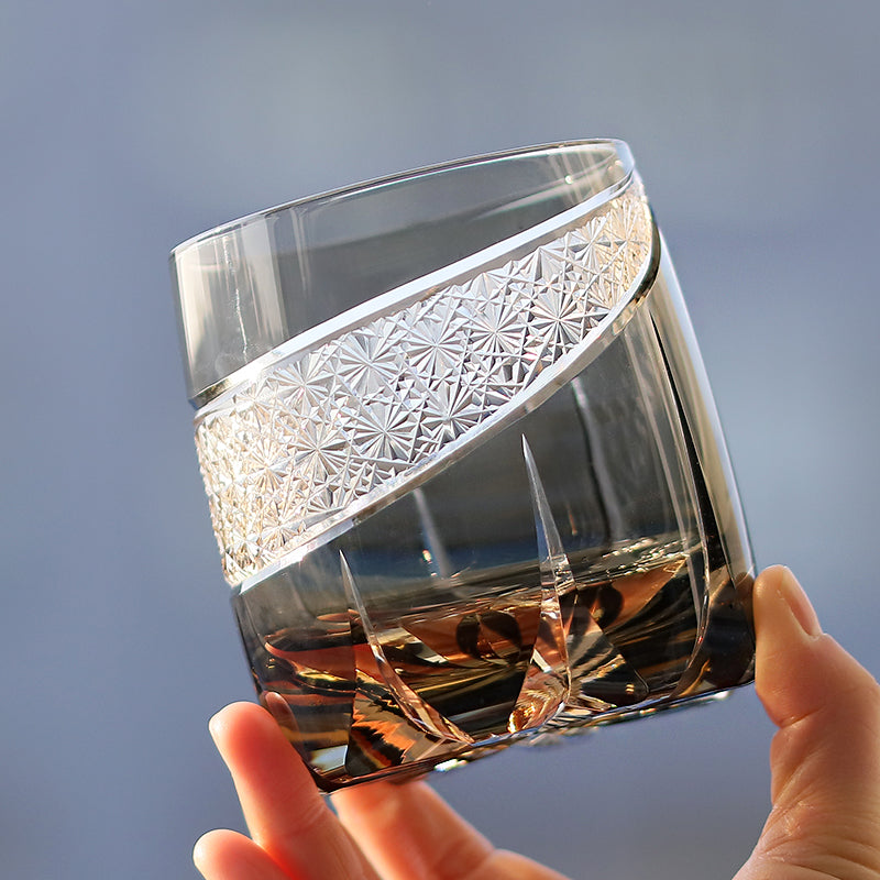Large Capacity 12oz Gray Luxury Hand Cut Kiriko Whisky Glass Color Engraved Glass Luxury Whiskey Glass with Gift Box